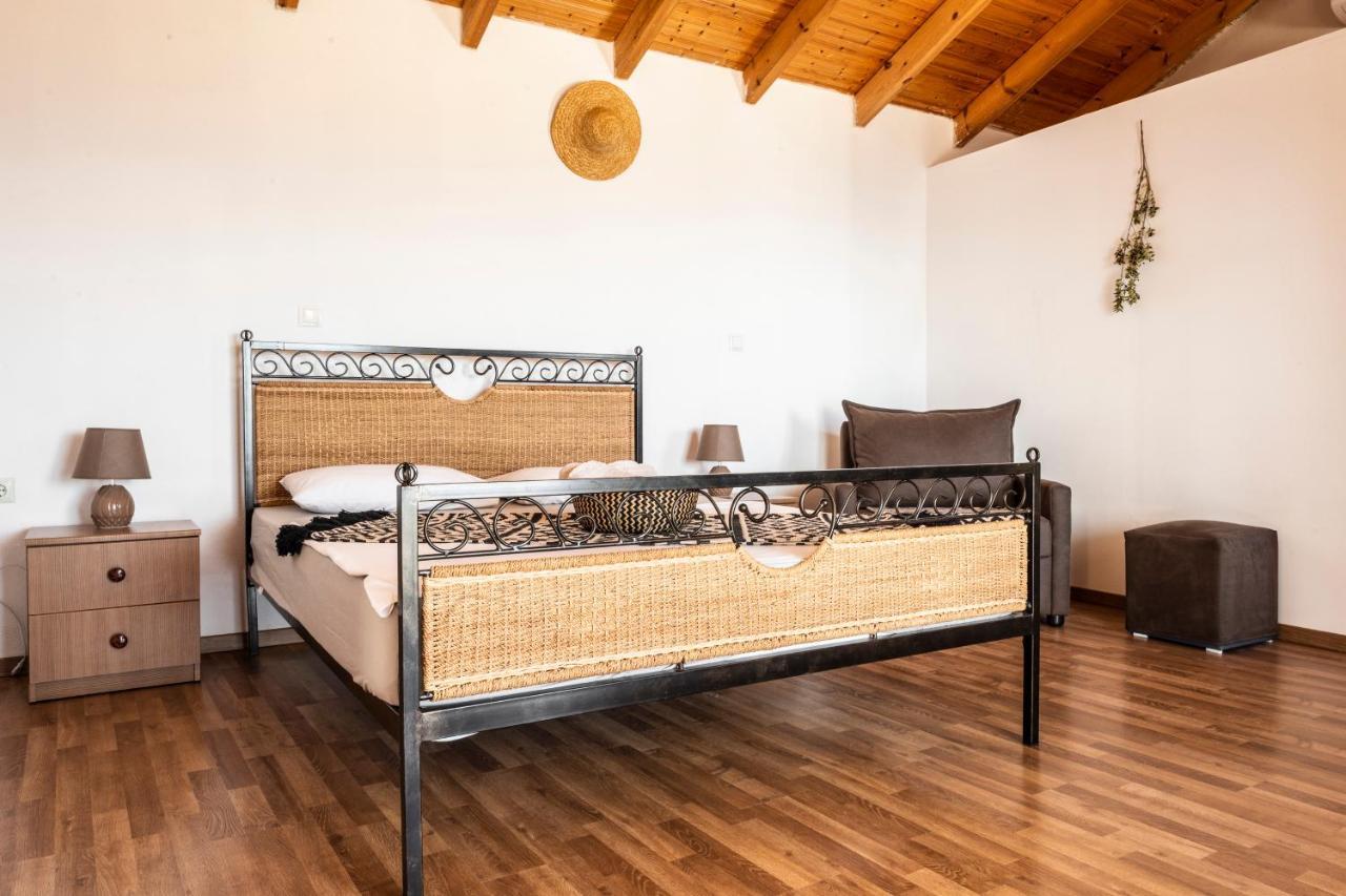 Amphora Guesthouse Himarë Extérieur photo