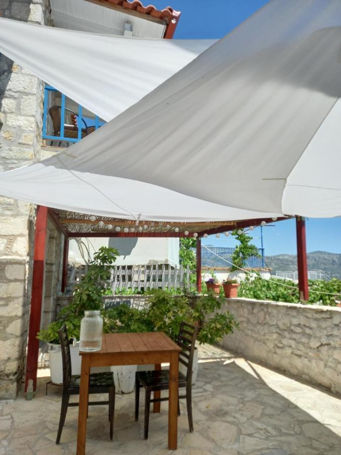 Amphora Guesthouse Himarë Extérieur photo