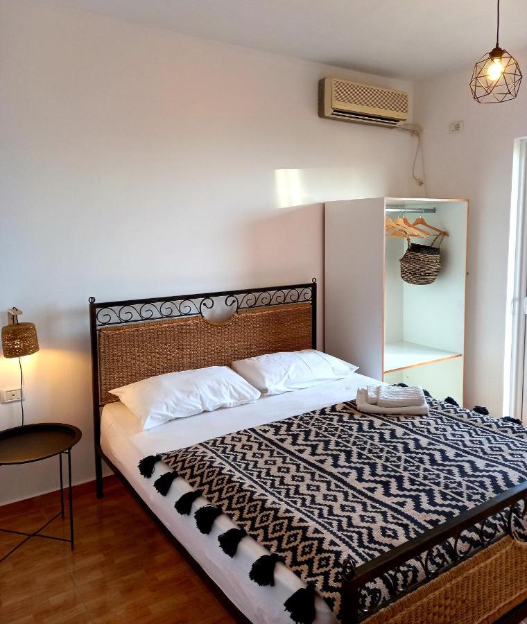 Amphora Guesthouse Himarë Extérieur photo