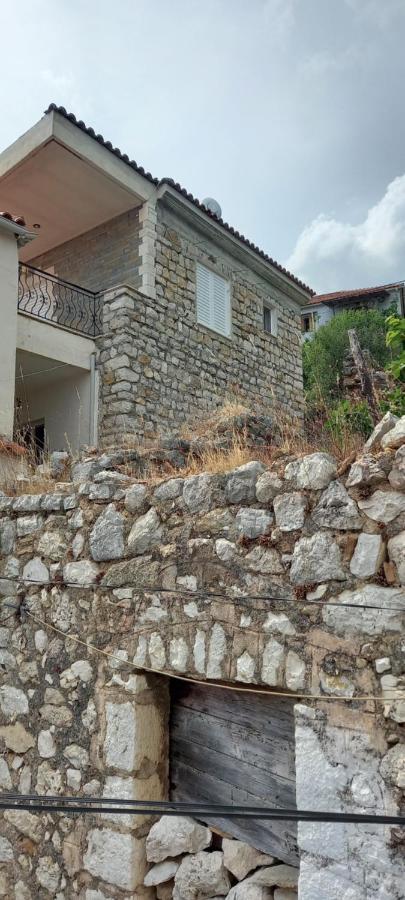 Amphora Guesthouse Himarë Extérieur photo